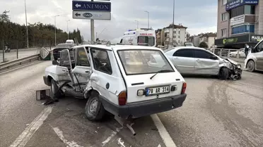 Karabük'te 2 otomobilin çarpıştığı kazada 1 kişi yaralandı