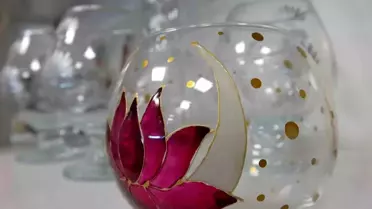 800 derece ateşle buluşan cam sanat eserine dönüşüyor