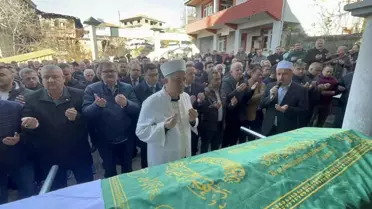 Alaplı İlçe Milli Eğitim Müdürü Annesini Son Yolculuğuna Uğurladı