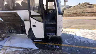 Denizli'de İşçi Servisi Yangınından Son Anda Kurtulma