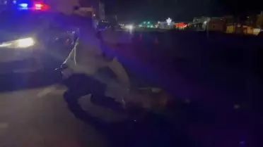 Polisten Yaralı Köpeğe Şefkat Eli