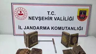 Nevşehir'de Tarihi İki Tevrat Ele Geçirildi