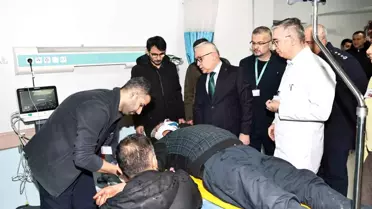 Sivas'ta Servis Kazası: 15 Yaralı