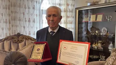 91 Yaşındaki Mehmet Özcan'dan Jandarmaya Bağış