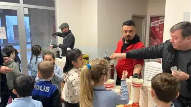 Öğrencilere ücretsiz çorba ikramı