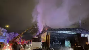 Bursa'da Plastik Atölyesinde Yangın