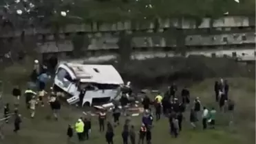 Esenyurt'ta kadın işçileri taşıyan otobüs devrildi: 4 ölü, 3'ü ağır 7 yaralı