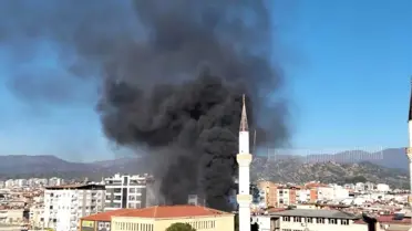 Nazilli'de Eski Kütüphane Binasında Yangın