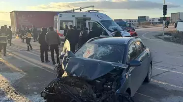 Afyonkarahisar'da Trafik Kazası: 18 Yaralı