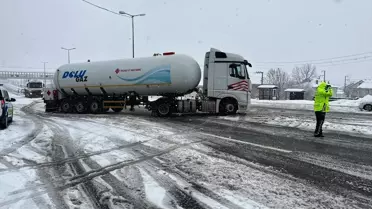 D-100'de Kar Nedeniyle Ağır Araçlara Yasak