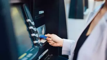 261 yıllık dev banka onlarca şubesini kapatıyor