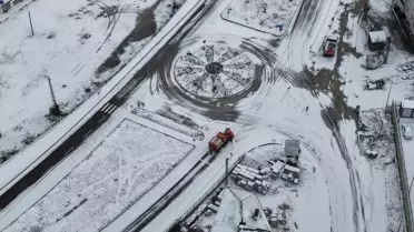 Kar Yağışı Ulaşımı Olumsuz Etkiliyor