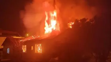 Bayındır'da Ev Yangını: 1 Yaralı