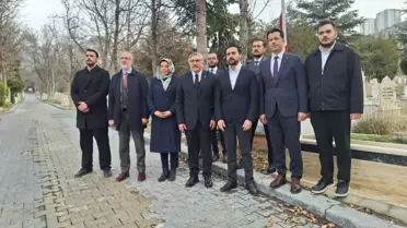 Bayrak Şairi Arif Nihat Asya Anısına Tören