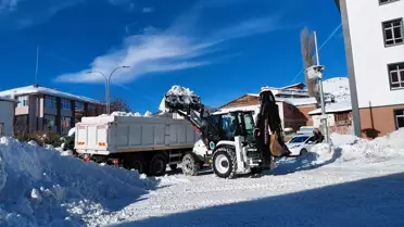 Başçiftlik'te karla mücadele çalışmaları sürüyor