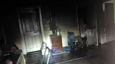 Elektrik prizinden çıkan yangın korkuttu