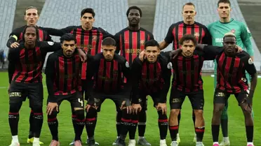 Fatih Karagümrük'te yaprak dökümü