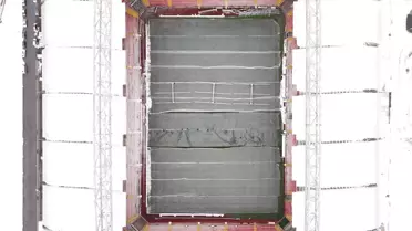 Hava sıcaklığı eksi 17 dereceyi gördü, çareyi naylon örtüyle buldular