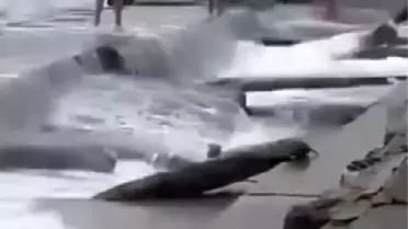 Megakentte lodosa rağmen denize girmenin bedeli ağır oldu