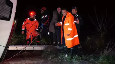 Edirne'de Minibüs Sulama Kanalına Düştü