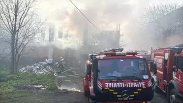 Gaziosmanpaşa'da Avize Deposunda Yangın