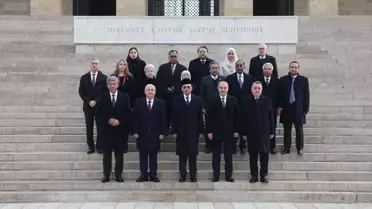 Malezya Başbakanı Enver İbrahim, Anıtkabir'i ziyaret etti
