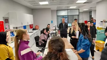 Muğla Sağlık Müdürü Marmaris Hastanelerini Ziyaret Etti