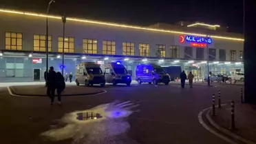 Okul bahçesi kan gölüne döndü! Babayı dövdüler, oğlunu bıçakladılar