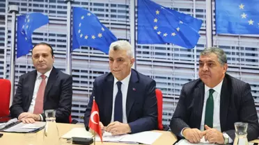 Bakan Bolat, AB Komiseri ile Görüştü