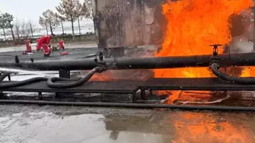 Eğil'de Ham Petrol Havuzunda Yangın