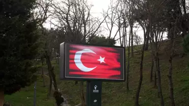 Esenler ay yıldızlı bayrağa büründü