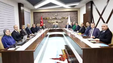 Ağrı Valisi Bozkurt, Eleşkirt'teki çalışmaları yerinde inceledi