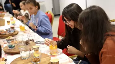 Kartepe'de çocuklar mum yapım atölyesine katıldı