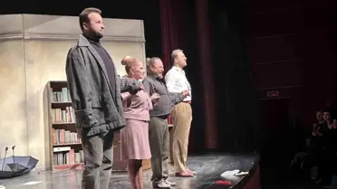 Devlet Tiyatrosu'nun unutulmaz oyunu Profesyonel son kez sahnedeydi