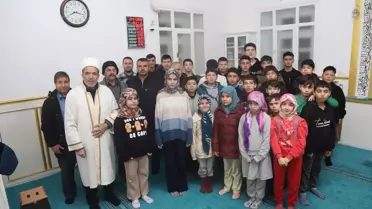 Cami Sevgisi Projesiyle Çocuklar Namazda Buluşuyor