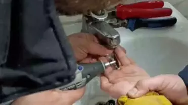 Diyarbakır'da Çocuk Metal Paraya Sıkıştı