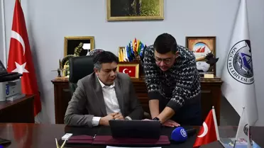 Başkan Durgut 'Yılın Kareleri' Oylamasına Katıldı