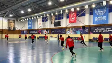 Yalıkavakspor, Üsküdar Belediyespor maçı öncesi İstanbul'da son antrenmanını yaptı