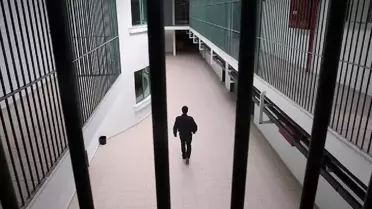 Cezaevinde çıkan sözlü tartışma kanlı bitti: 21 kişi hastanelik oldu