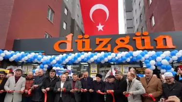 Düzgün marketler 25'nci şubesini törenle açtı