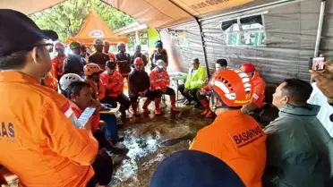 Endonezya'da Heyelan Faciası: 7 Ölü, 82 Kayıp