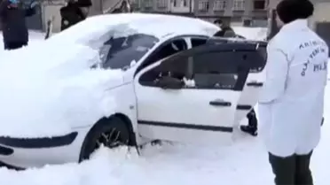 Kayıp olarak aranıyordu, kara gömülmüş araçtan cesedi çıktı