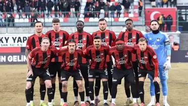 Van Spor FK, Iğdır FK'yi 3-0 Yendi