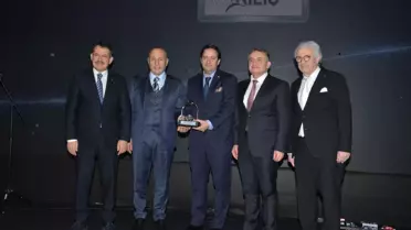 Kılıç Deniz İhracatta İkinci, Liderliği Sürdürüyor