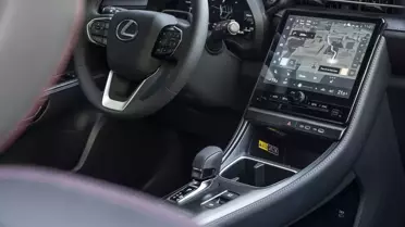Lexus LBX, En İyi Küçük SUV Ödülünü Kazandı