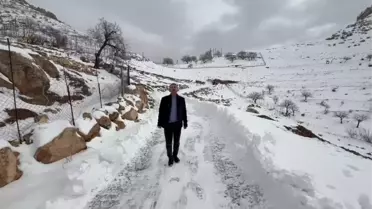 Yolu kapanan köydeki şehit ailesi için ekipler seferber oldu