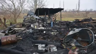 Boyabat'ta Yangın: Tarım Aletleri Küle Döndü