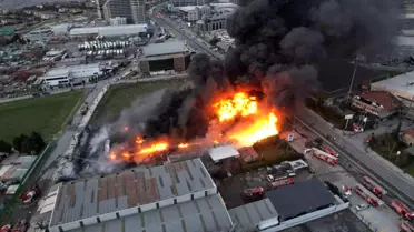 Büyükçekmece'de Fabrikada Yangın