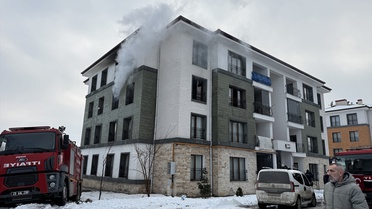 Elazığ'da Yangın: 11 Kişi Dumandan Etkilendi