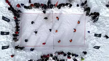 Gümüşhane'de 33. Kar Voleybolu Şenliği Ahmet Çalık anısına düzenlendi